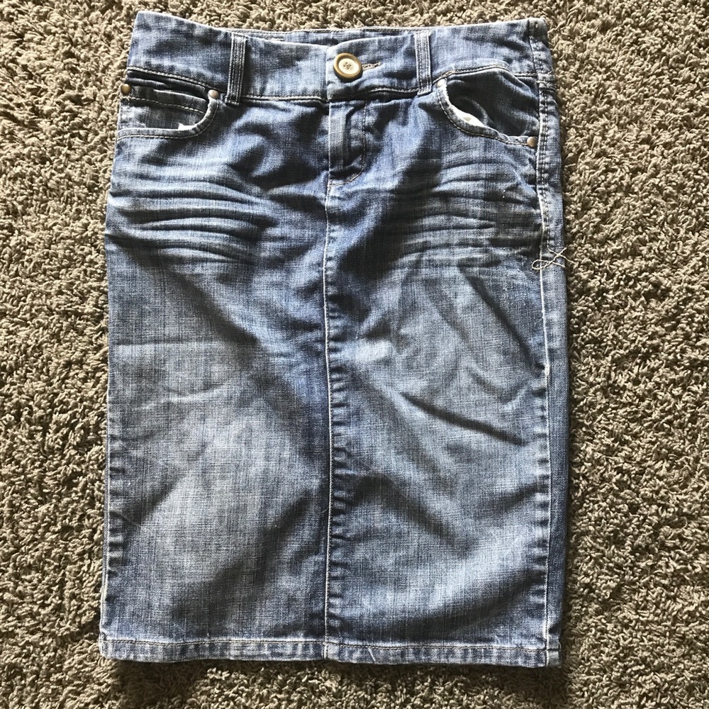 ❗️Anthropologie❗️Level 99   Pencil Jean skirt